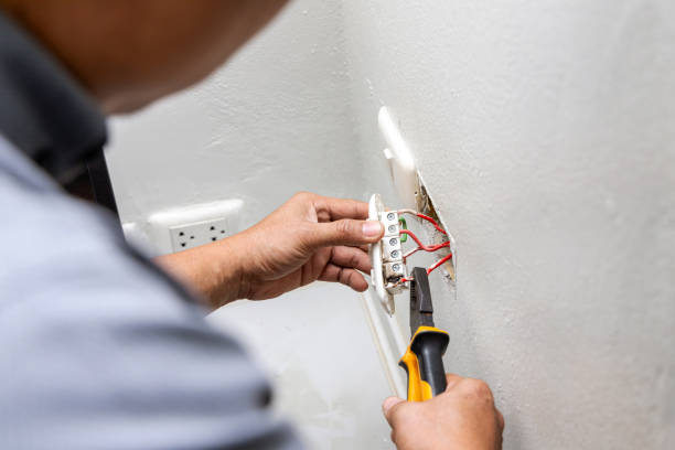 Best Best Electricians Near Me  in Carrollton, MO